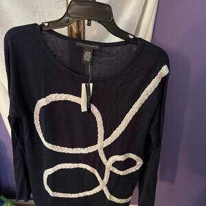 NWT Grace Elements Navy Knit Embroidered Top Large